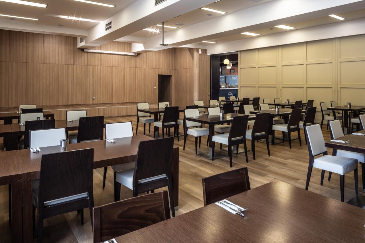 Orea Resort Devet Skal Vysocina Snezne  Ngoại thất bức ảnh